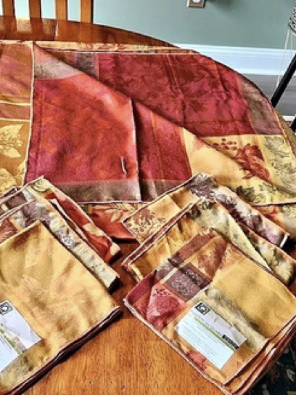 NWT LivingQuarters Floral Cotton Blend Fall Tablecloth Set in Gold & Red